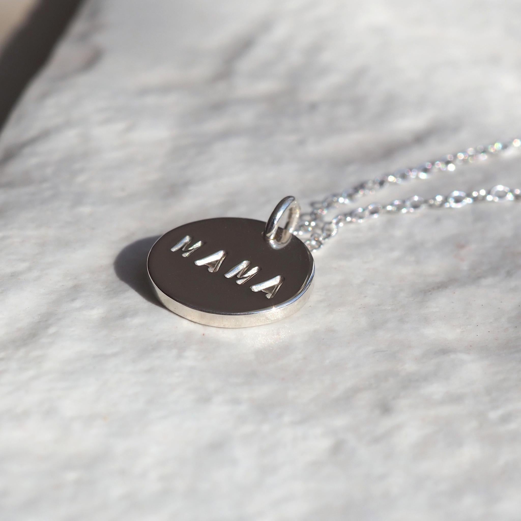 Personalised mama necklace for mothers